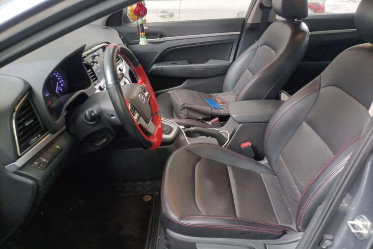 Used Hyundai Elantra (6th Generation / Lingdong) 2018 1.6L Automatic 15th Anniversary Special Edition Left Front Seat