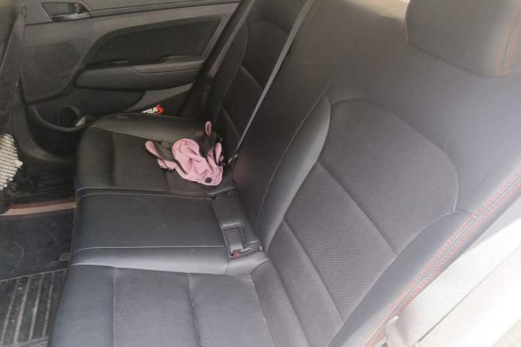 Used Hyundai Elantra (6th Generation / Lingdong) 2018 1.4T Dual-Clutch Xuan Dong · Dynamic Edition Left Rear Seat