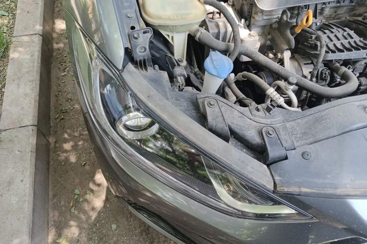 Used Hyundai Elantra (6th Generation / Lingdong) 2018 1.4T Dual-Clutch Xuan Dong · Dynamic Edition Right Front Headlight