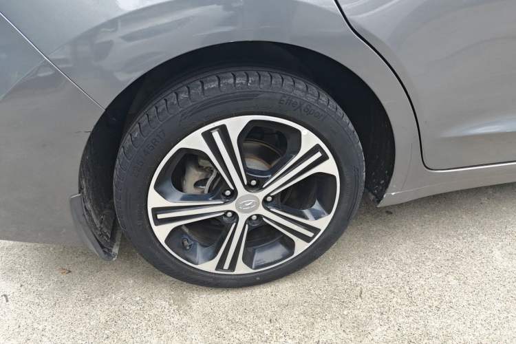Used Hyundai Elantra (6th Generation / Lingdong) 2018 1.4T Dual-Clutch Xuan Dong · Dynamic Edition Right Rear Wheel Hub