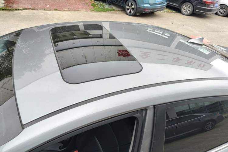 Used Hyundai Elantra (6th Generation / Lingdong) 2018 1.4T Dual-Clutch Xuan Dong · Dynamic Edition Roof