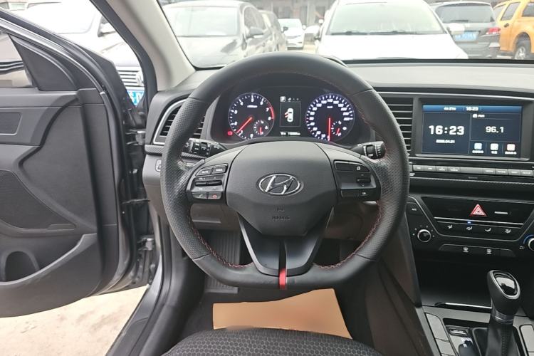 Used Hyundai Elantra (6th Generation / Lingdong) 2018 1.4T Dual-Clutch Xuan Dong · Dynamic Edition Steering Wheel