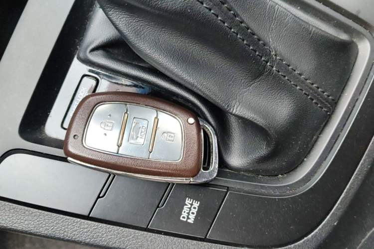 Used Hyundai Elantra (6th Generation / Lingdong) 2018 1.4T Dual-Clutch Xuan Dong · Dynamic Edition Vehicle Key