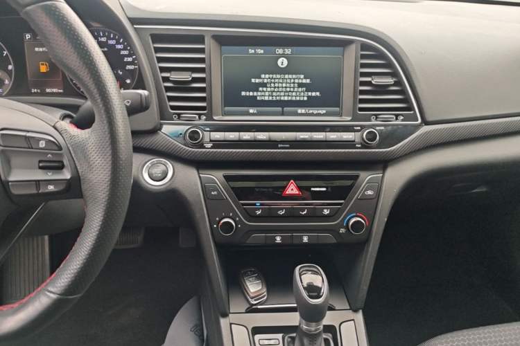 Used Hyundai Elantra (6th Generation / Lingdong) 2018 1.4T Dual-Clutch Xuan Dong · Dynamic Edition Audio And AC Panel