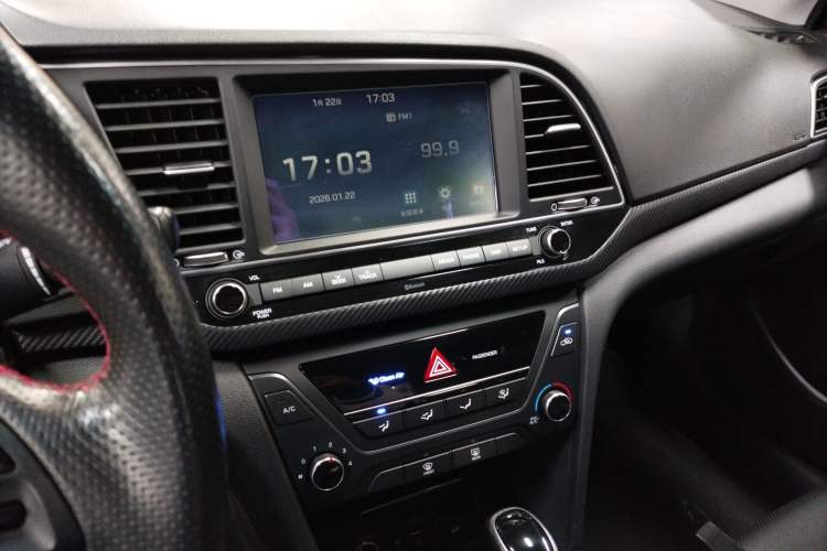 Used Hyundai Elantra (6th Generation / Lingdong) 2018 1.4T Dual-Clutch Xuan Dong · Dynamic Edition Audio And AC Panel