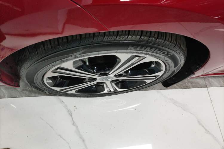Used Hyundai Elantra (6th Generation / Lingdong) 2018 1.4T Dual-Clutch Xuan Dong · Dynamic Edition Exterior 4