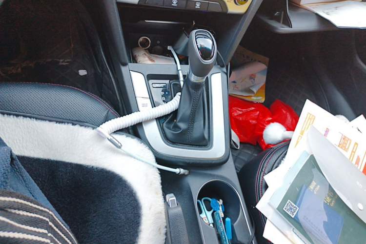 Used Hyundai Elantra (6th Generation / Lingdong) 2018 1.6L Automatic 15th Anniversary Special Edition Gear Lever