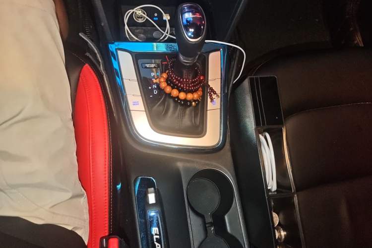 Used Hyundai Elantra (6th Generation / Lingdong) 2018 1.6L Automatic 15th Anniversary Special Edition Gear Lever