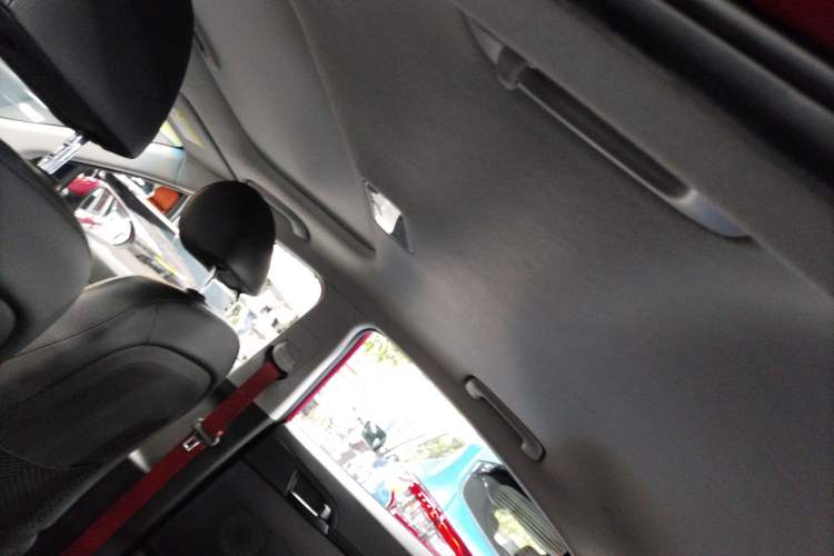 Used Hyundai Elantra (6th Generation / Lingdong) 2018 1.4T Dual-Clutch Xuan Dong · Dynamic Edition Headliner