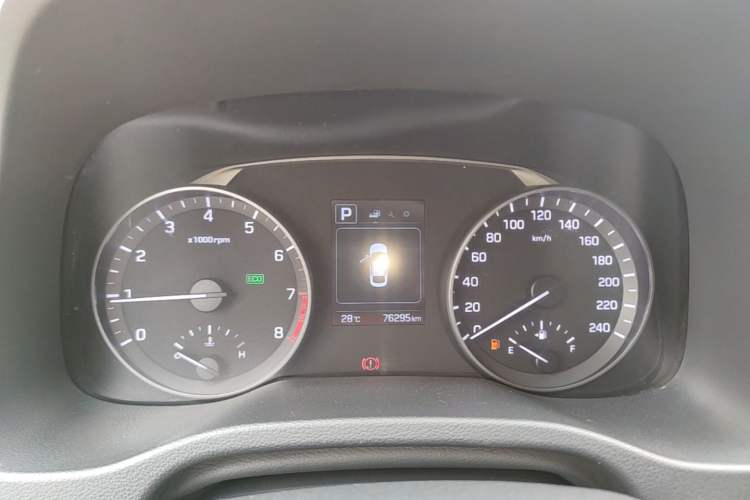Used Hyundai Elantra (6th Generation / Lingdong) 2018 1.6L Automatic 15th Anniversary Special Edition Instrument Cluster