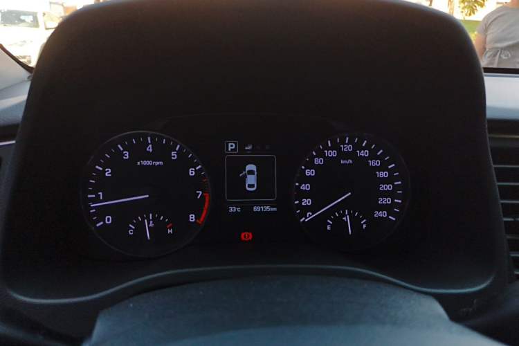 Used Hyundai Elantra (6th Generation / Lingdong) 2018 1.6L Automatic 15th Anniversary Special Edition Instrument Cluster