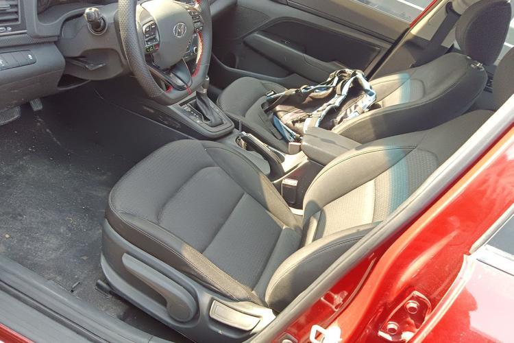 Used Hyundai Elantra (6th Generation / Lingdong) 2018 1.4T Dual-Clutch Xuan Dong · Dynamic Edition Left Front Seat