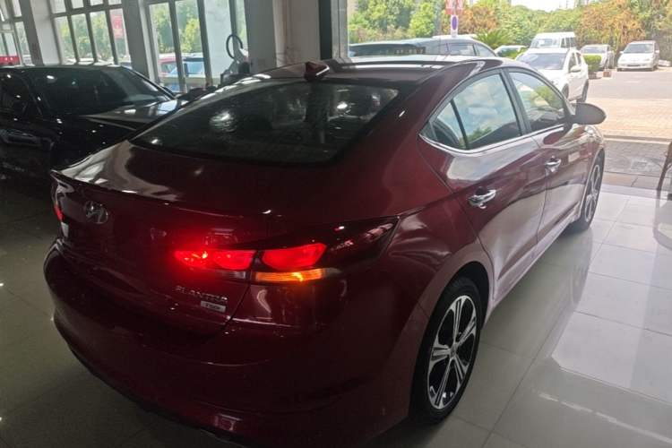 Used Hyundai Elantra (6th Generation / Lingdong) 2018 1.4T Dual-Clutch Xuan Dong · Dynamic Edition Rear Right 45 Deg
