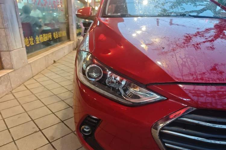 Used Hyundai Elantra (6th Generation / Lingdong) 2018 1.6L Automatic 15th Anniversary Special Edition Right Front Headlight