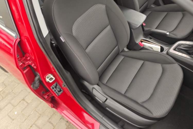 Used Hyundai Elantra (6th Generation / Lingdong) 2018 1.4T Dual-Clutch Xuan Dong · Dynamic Edition Right Front Seat