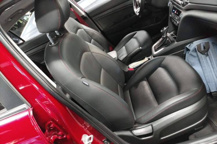 Used Hyundai Elantra (6th Generation / Lingdong) 2018 1.4T Dual-Clutch Xuan Dong · Dynamic Edition Right Front Seat