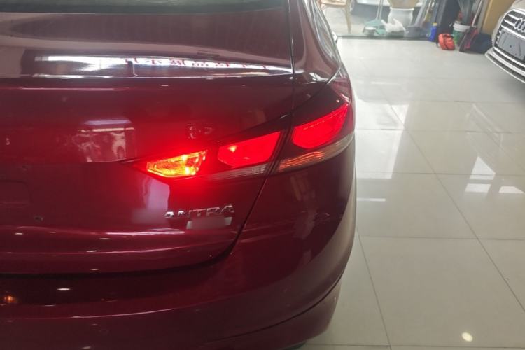 Used Hyundai Elantra (6th Generation / Lingdong) 2018 1.4T Dual-Clutch Xuan Dong · Dynamic Edition Right Rear Taillight