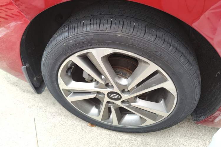 Used Hyundai Elantra (6th Generation / Lingdong) 2018 1.6L Automatic 15th Anniversary Special Edition Right Rear Wheel Hub