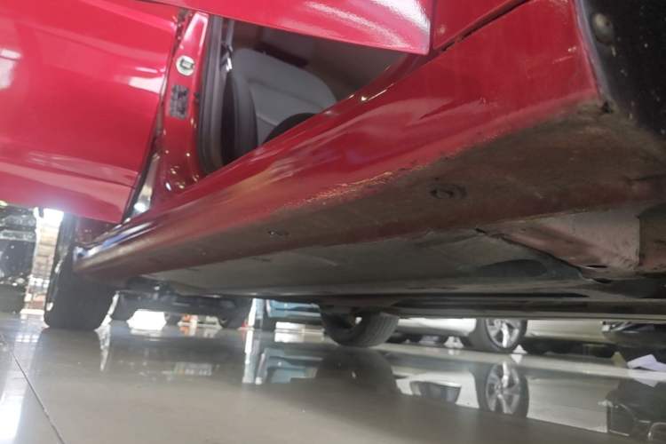 Used Hyundai Elantra (6th Generation / Lingdong) 2018 1.4T Dual-Clutch Xuan Dong · Dynamic Edition Right Side Sill