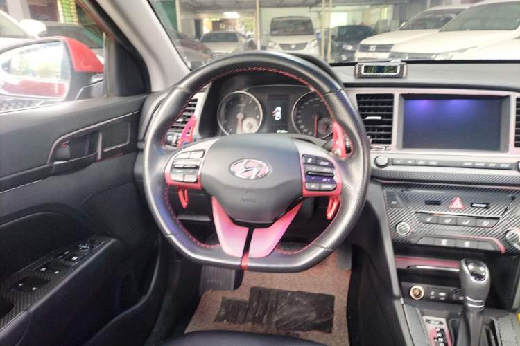 Used Hyundai Elantra (6th Generation / Lingdong) 2018 1.4T Dual-Clutch Xuan Dong · Dynamic Edition Steering Wheel