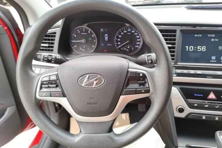 Used Hyundai Elantra (6th Generation / Lingdong) 2018 1.6L Automatic 15th Anniversary Special Edition Steering Wheel