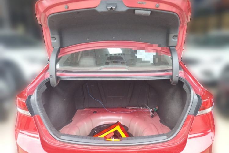 Used Hyundai Elantra (6th Generation / Lingdong) 2018 1.4T Dual-Clutch Xuan Dong · Dynamic Edition Trunk