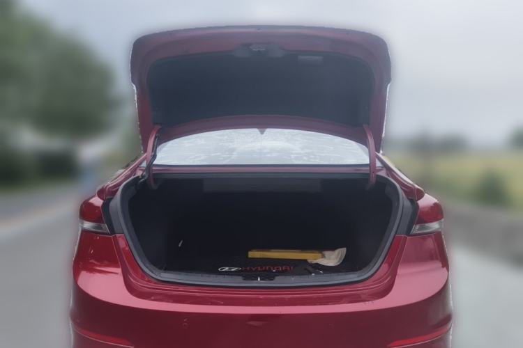 Used Hyundai Elantra (6th Generation / Lingdong) 2018 1.4T Dual-Clutch Xuan Dong · Dynamic Edition Trunk