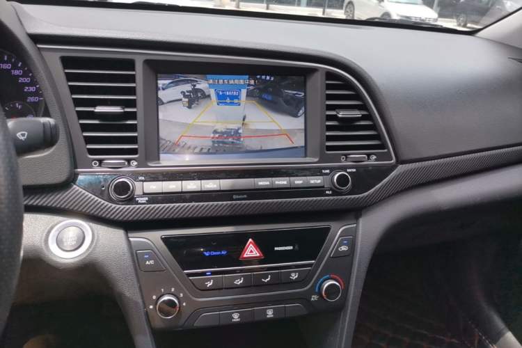 Used Hyundai Elantra (6th Generation / Lingdong) 2018 1.4T Dual-Clutch Xuan Dong · Dynamic Edition Audio And AC Panel