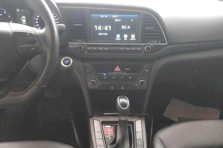 Used Hyundai Elantra (6th Generation / Lingdong) 2018 1.4T Dual-Clutch Xuan Dong · Dynamic Edition Audio And AC Panel