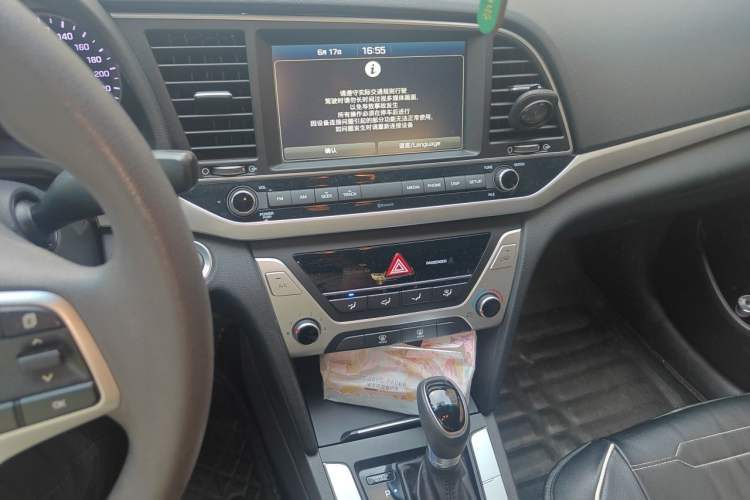 Used Hyundai Elantra (6th Generation / Lingdong) 2018 1.6L Automatic 15th Anniversary Special Edition Audio And AC Panel