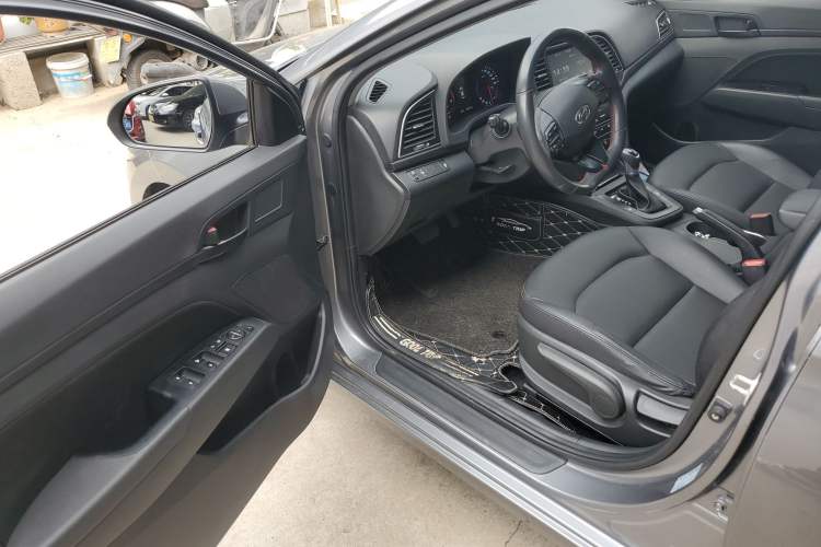 Used Hyundai Elantra (6th Generation / Lingdong) 2018 1.4T Dual-Clutch Xuan Dong · Dynamic Edition Driver Seat