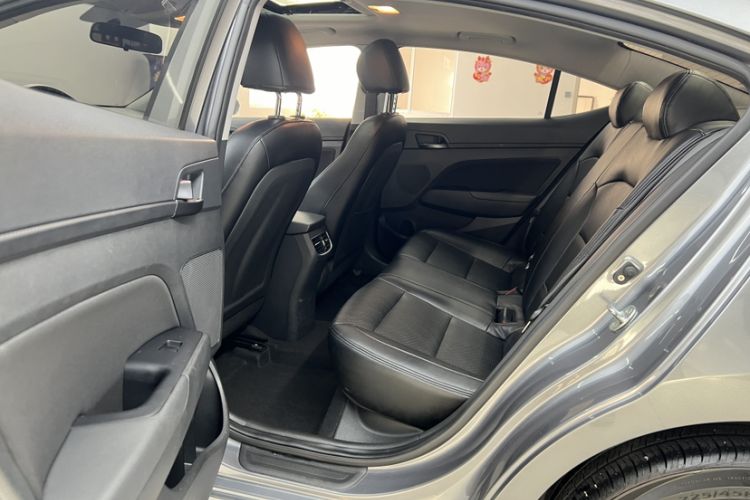 Used Hyundai Elantra (6th Generation / Lingdong) 2018 1.4T Dual-Clutch Xuan Dong · Dynamic Edition Interior 2