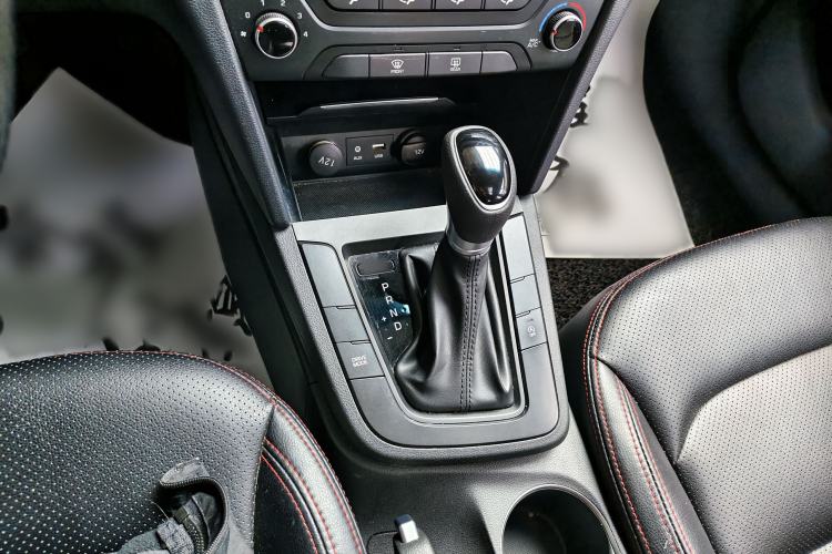 Used Hyundai Elantra (6th Generation / Lingdong) 2018 1.4T Dual-Clutch Xuan Dong · Dynamic Edition Interior 3
