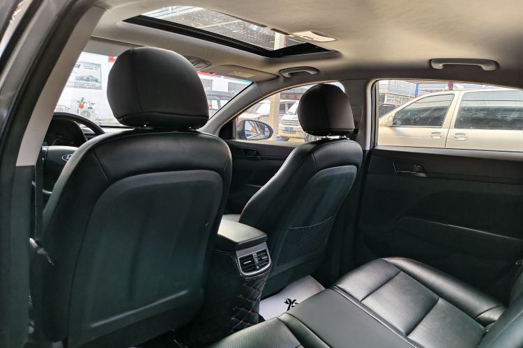 Used Hyundai Elantra (6th Generation / Lingdong) 2018 1.4T Dual-Clutch Xuan Dong · Dynamic Edition Interior 5