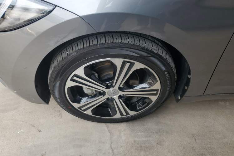 Used Hyundai Elantra (6th Generation / Lingdong) 2018 1.4T Dual-Clutch Xuan Dong · Dynamic Edition Left Front Wheel Hub