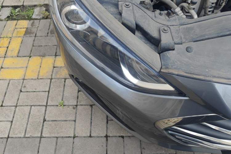 Used Hyundai Elantra (6th Generation / Lingdong) 2018 1.6L Automatic 15th Anniversary Special Edition Right Front Headlight