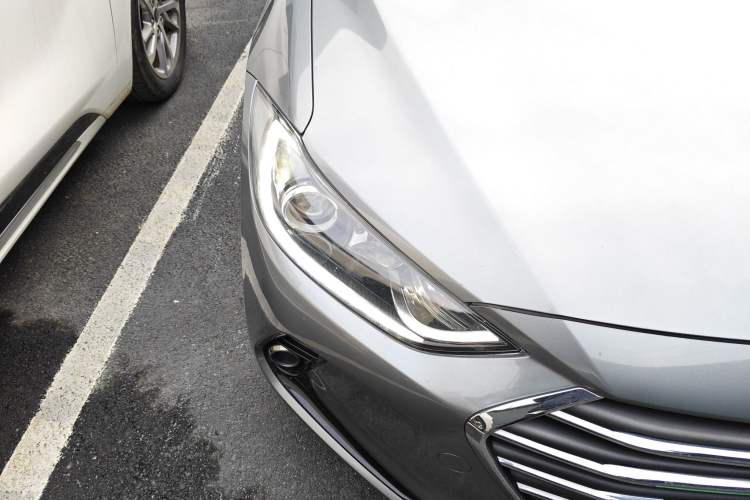 Used Hyundai Elantra (6th Generation / Lingdong) 2018 1.4T Dual-Clutch Xuan Dong · Dynamic Edition Right Front Headlight