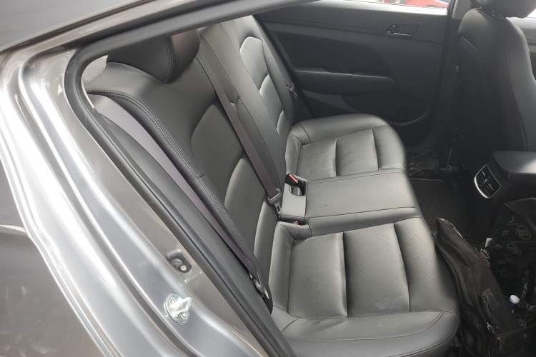 Used Hyundai Elantra (6th Generation / Lingdong) 2018 1.4T Dual-Clutch Xuan Dong · Dynamic Edition Right Rear Seat