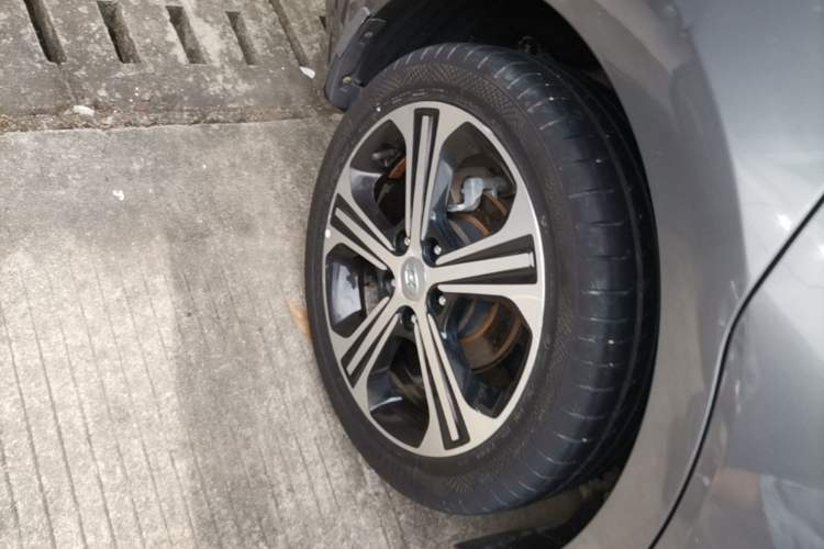 Used Hyundai Elantra (6th Generation / Lingdong) 2018 1.4T Dual-Clutch Xuan Dong · Dynamic Edition Right Rear Wheel Hub