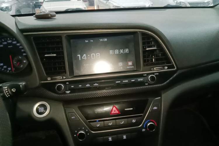 Used Hyundai Elantra (6th Generation / Lingdong) 2018 1.4T Dual-Clutch Xuan Dong · Dynamic Edition Audio And AC Panel