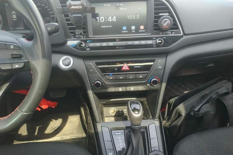 Used Hyundai Elantra (6th Generation / Lingdong) 2018 1.4T Dual-Clutch Xuan Dong · Dynamic Edition Audio And AC Panel