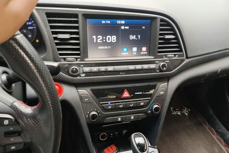 Used Hyundai Elantra (6th Generation / Lingdong) 2018 1.4T Dual-Clutch Xuan Dong · Dynamic Edition Audio And AC Panel