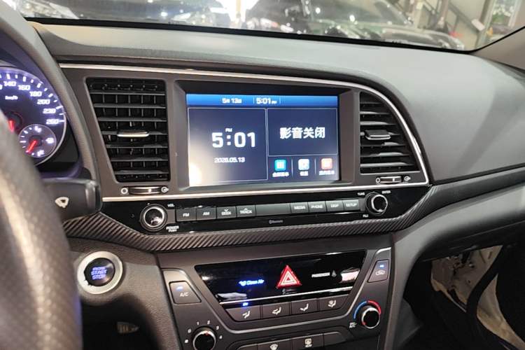 Used Hyundai Elantra (6th Generation / Lingdong) 2018 1.4T Dual-Clutch Xuan Dong · Dynamic Edition Audio And AC Panel
