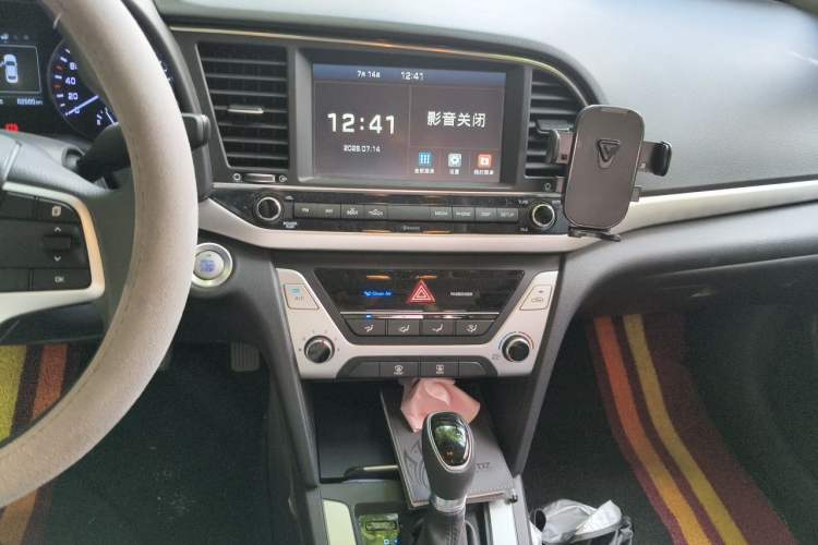 Used Hyundai Elantra (6th Generation / Lingdong) 2018 1.6L Automatic 15th Anniversary Special Edition Audio And AC Panel