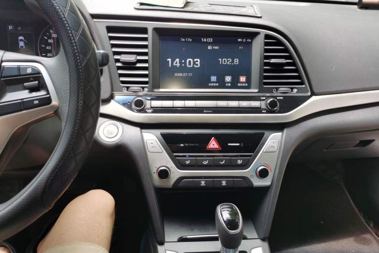 Used Hyundai Elantra (6th Generation / Lingdong) 2018 1.6L Automatic 15th Anniversary Special Edition Audio And AC Panel
