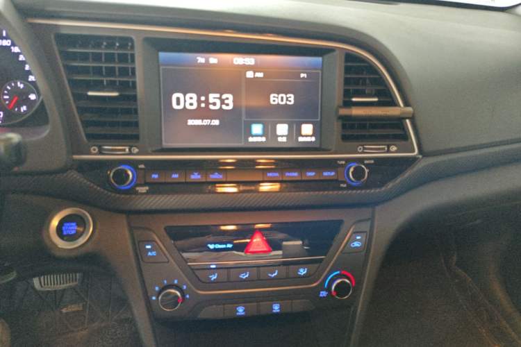 Used Hyundai Elantra (6th Generation / Lingdong) 2018 1.4T Dual-Clutch Xuan Dong · Dynamic Edition Audio And AC Panel