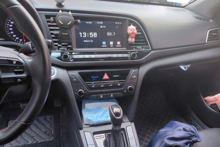 Used Hyundai Elantra (6th Generation / Lingdong) 2018 1.4T Dual-Clutch Xuan Dong · Dynamic Edition Audio And AC Panel