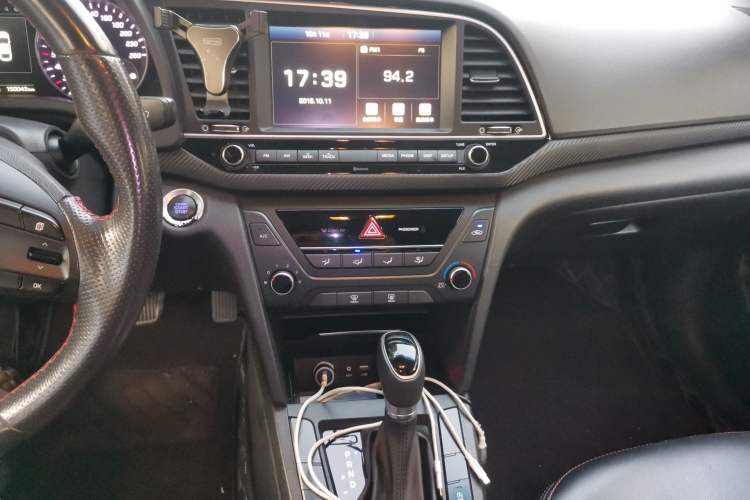 Used Hyundai Elantra (6th Generation / Lingdong) 2018 1.4T Dual-Clutch Xuan Dong · Dynamic Edition Audio And AC Panel