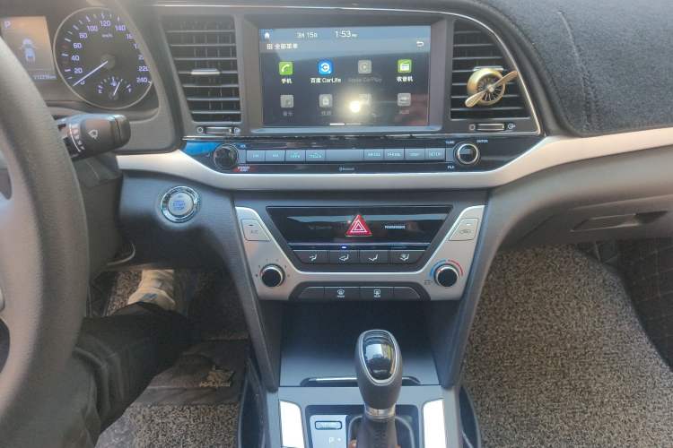 Used Hyundai Elantra (6th Generation / Lingdong) 2018 1.6L Automatic 15th Anniversary Special Edition Audio And AC Panel