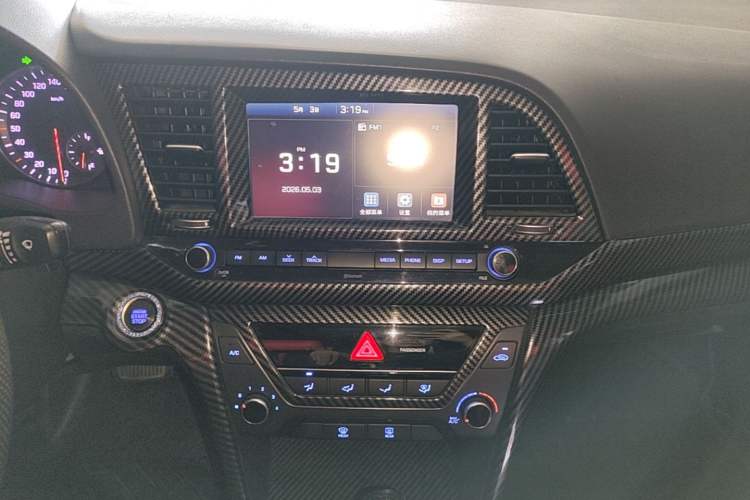 Used Hyundai Elantra (6th Generation / Lingdong) 2018 1.4T Dual-Clutch Xuan Dong · Dynamic Edition Audio And AC Panel